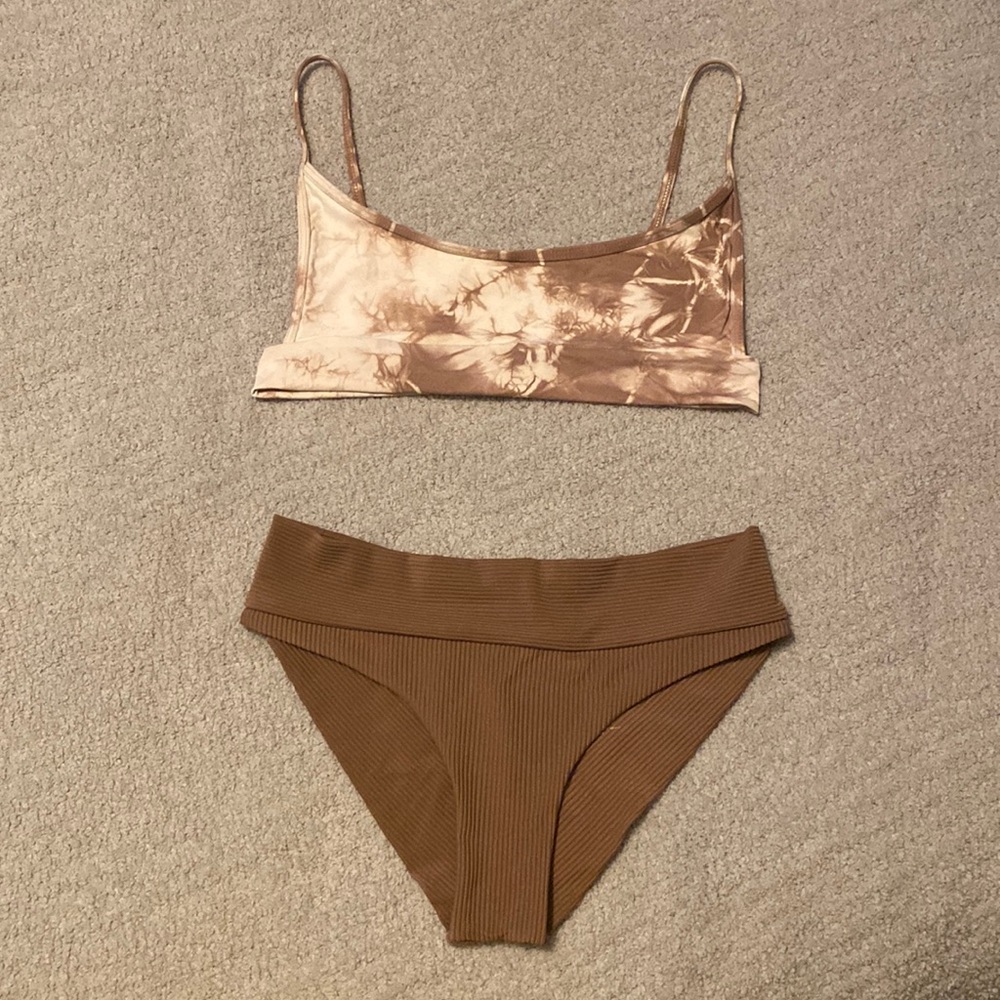 Frankie’s bikini